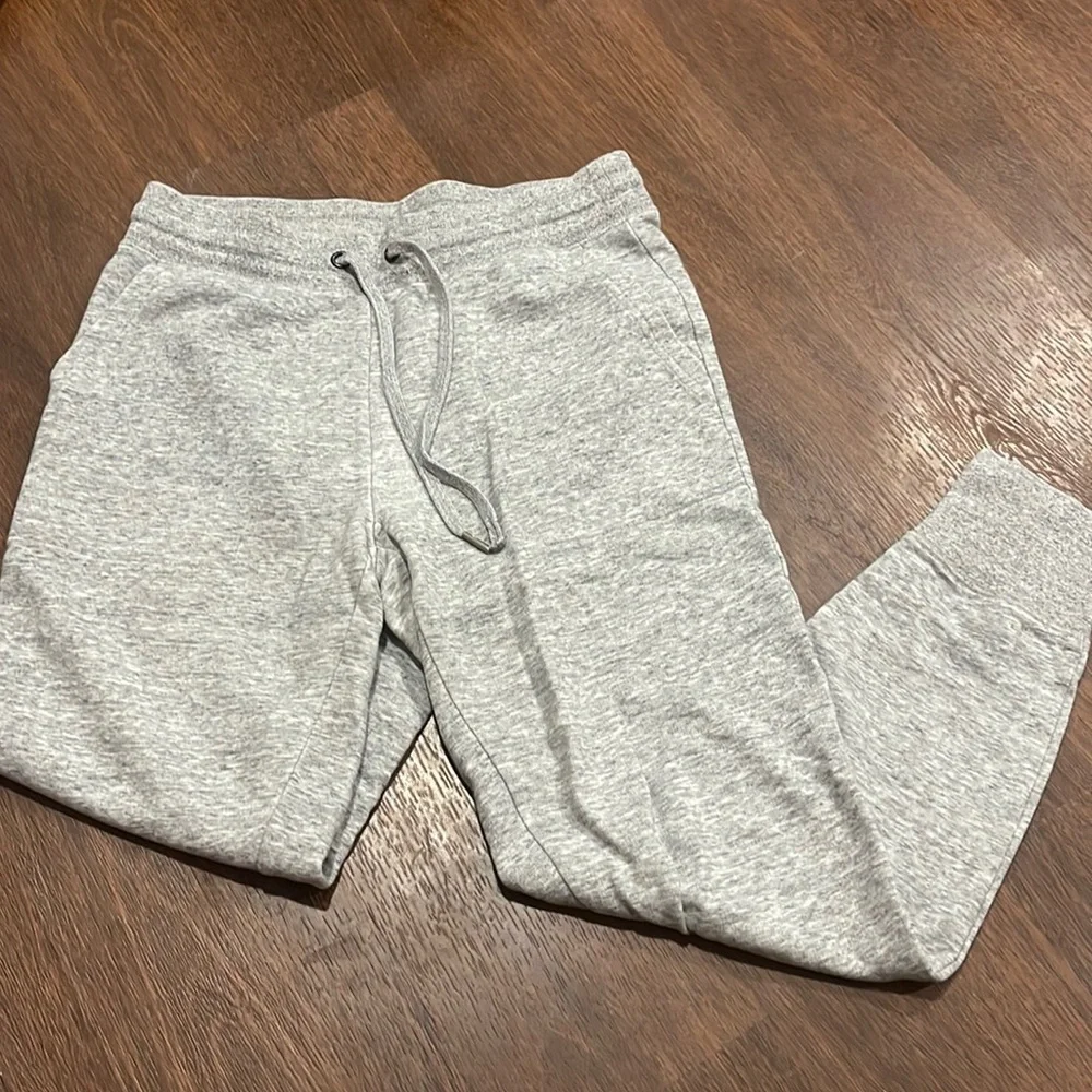 Uniqlo Small Joggers - Picture 1 of 6